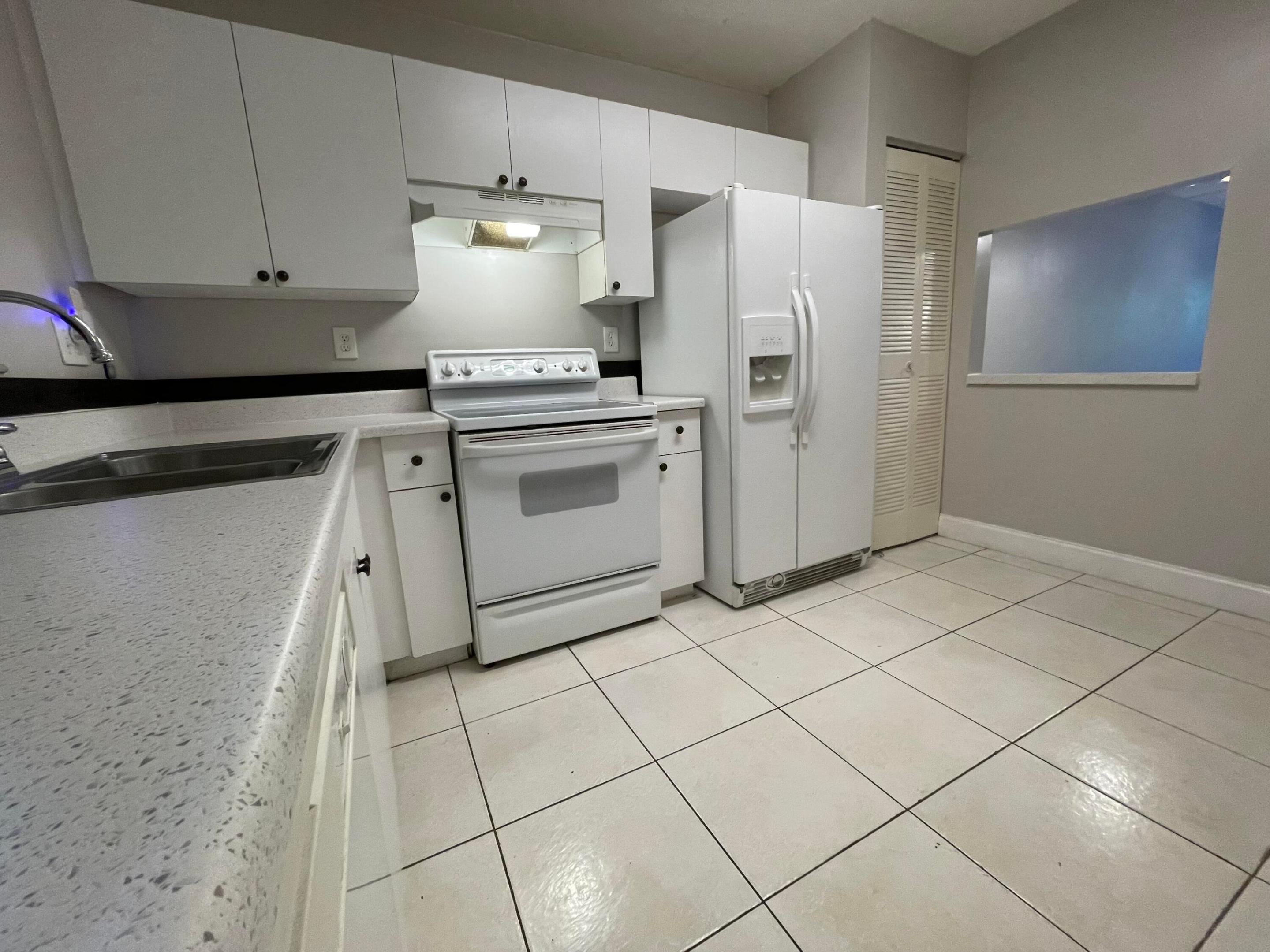 CORAL PLAZA CONDO - Residential