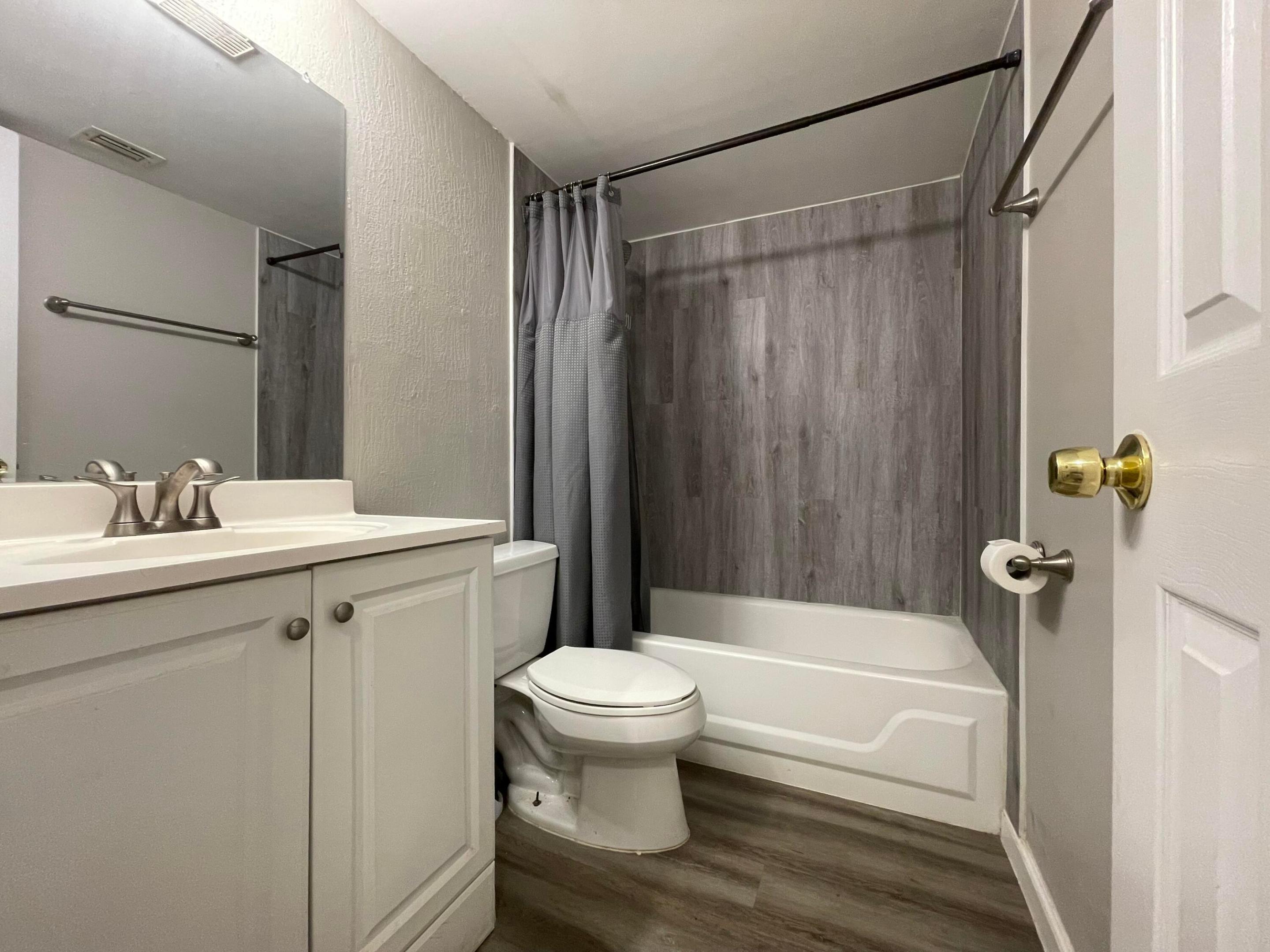 CORAL PLAZA CONDO - Residential