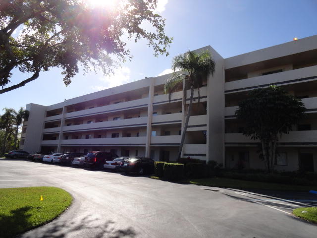 POINCIANA LAKES CONDO - Residential