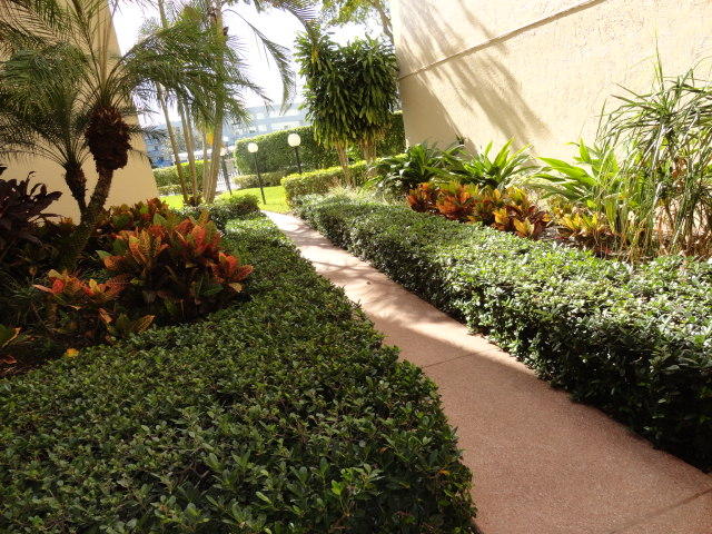 POINCIANA LAKES CONDO - Residential