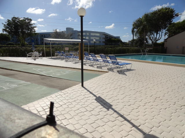 POINCIANA LAKES CONDO - Residential