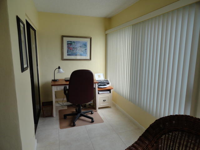 POINCIANA LAKES CONDO - Residential