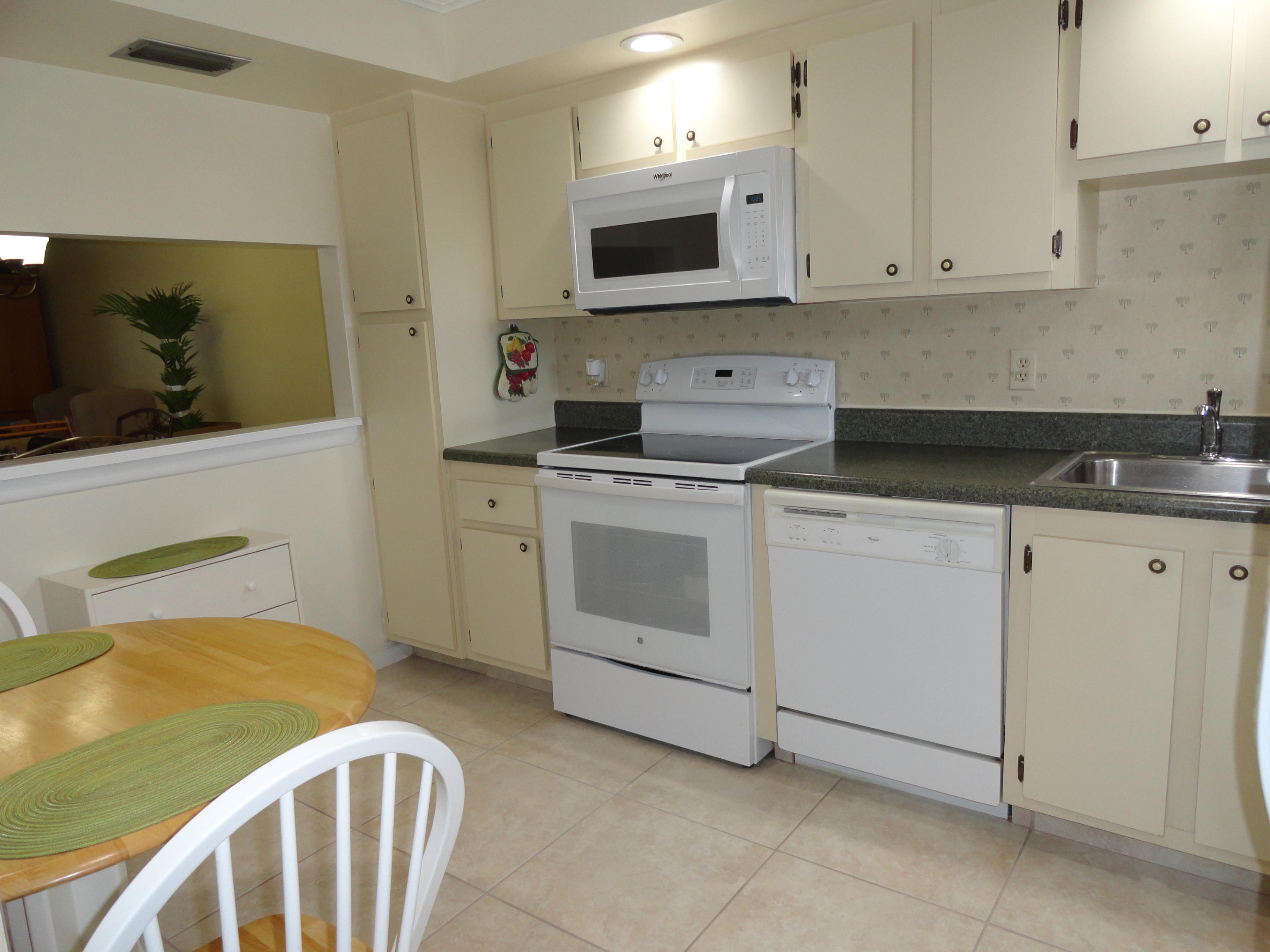 POINCIANA LAKES CONDO - Residential