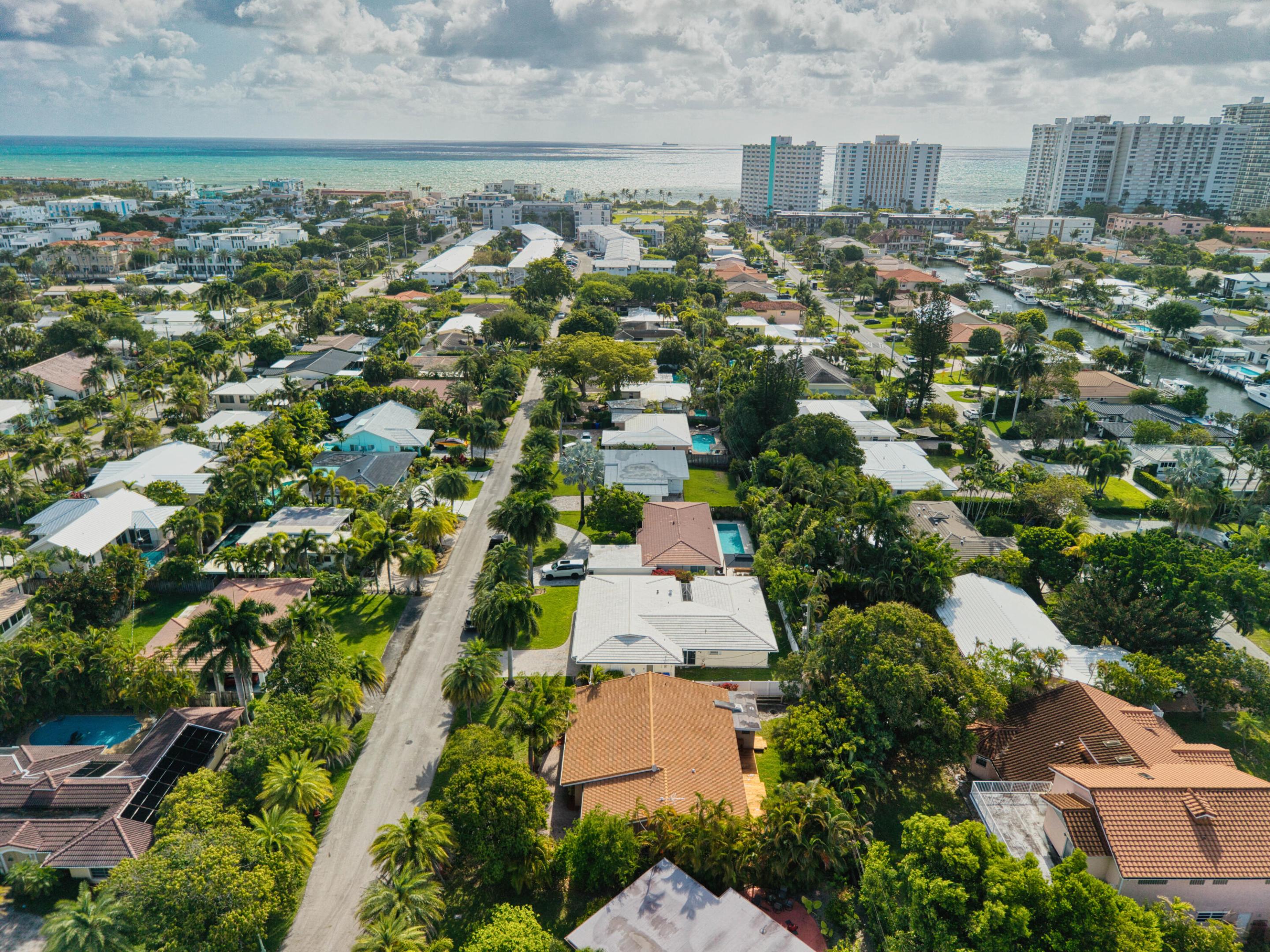 BEVERLY SHORES - Residential