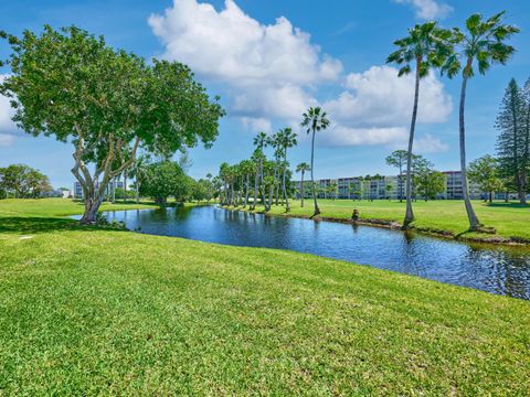 Tiny photo for 3597 Birdie Drive #202c, Lake Worth, FL 33467 (MLS # R11156392)