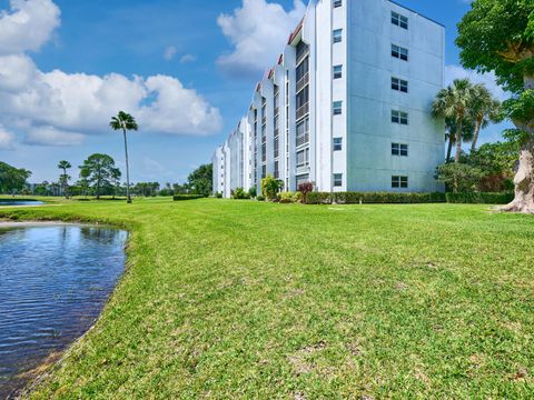 Tiny photo for 3597 Birdie Drive #202c, Lake Worth, FL 33467 (MLS # R11156392)