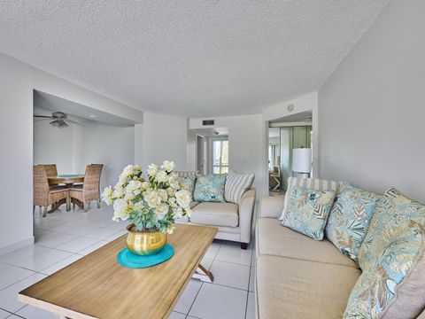 Tiny photo for 3597 Birdie Drive #202c, Lake Worth, FL 33467 (MLS # R11156392)
