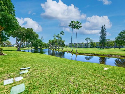 Tiny photo for 3597 Birdie Drive #202c, Lake Worth, FL 33467 (MLS # R11156392)
