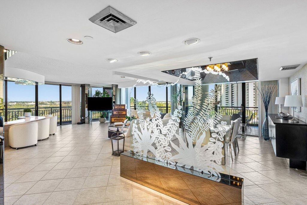 Photo of 2427 Presidential Way #701, West Palm Beach, FL 33401 (MLS # R11162951)