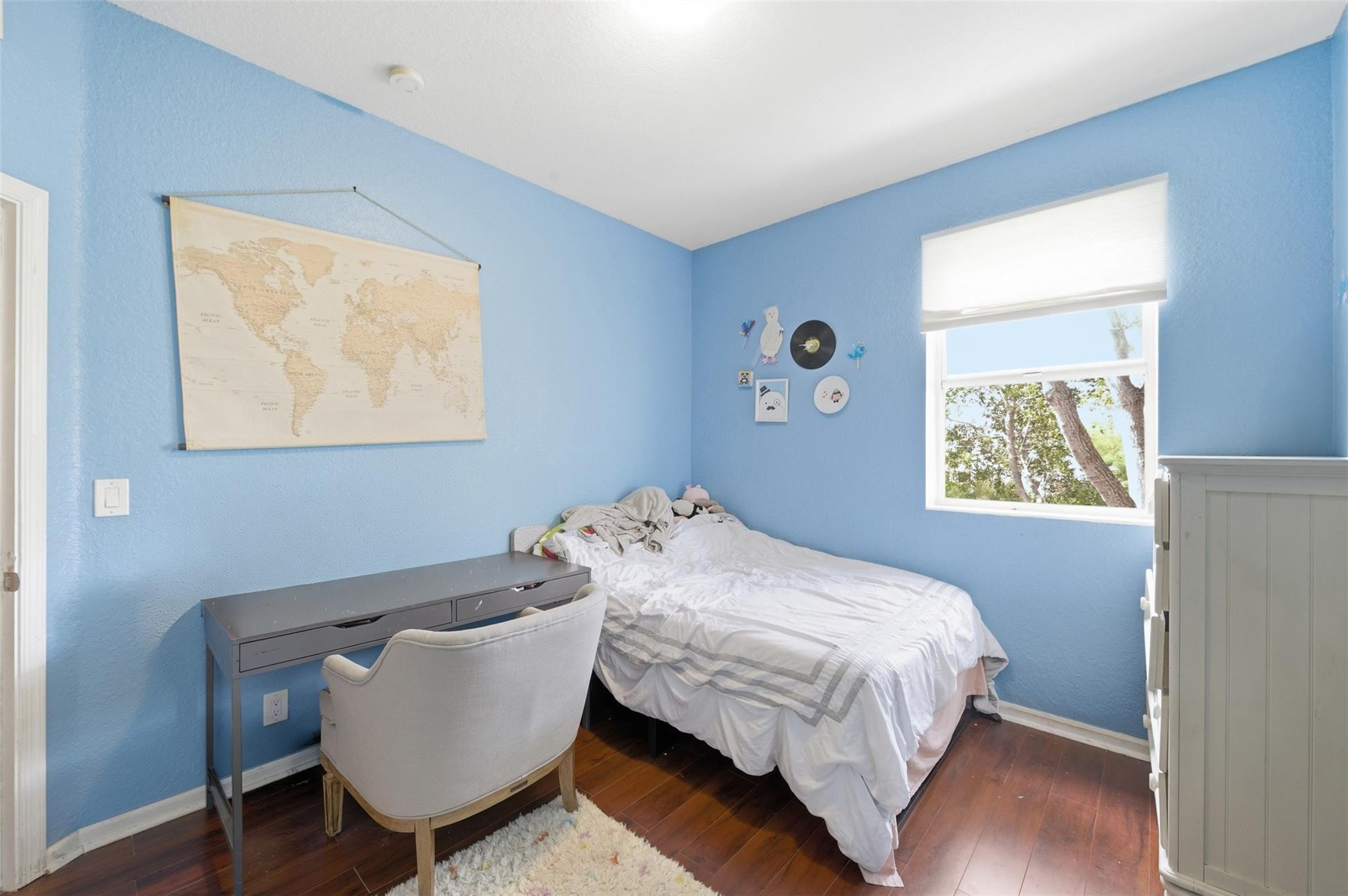 KENSINGTON MANOR - Residential