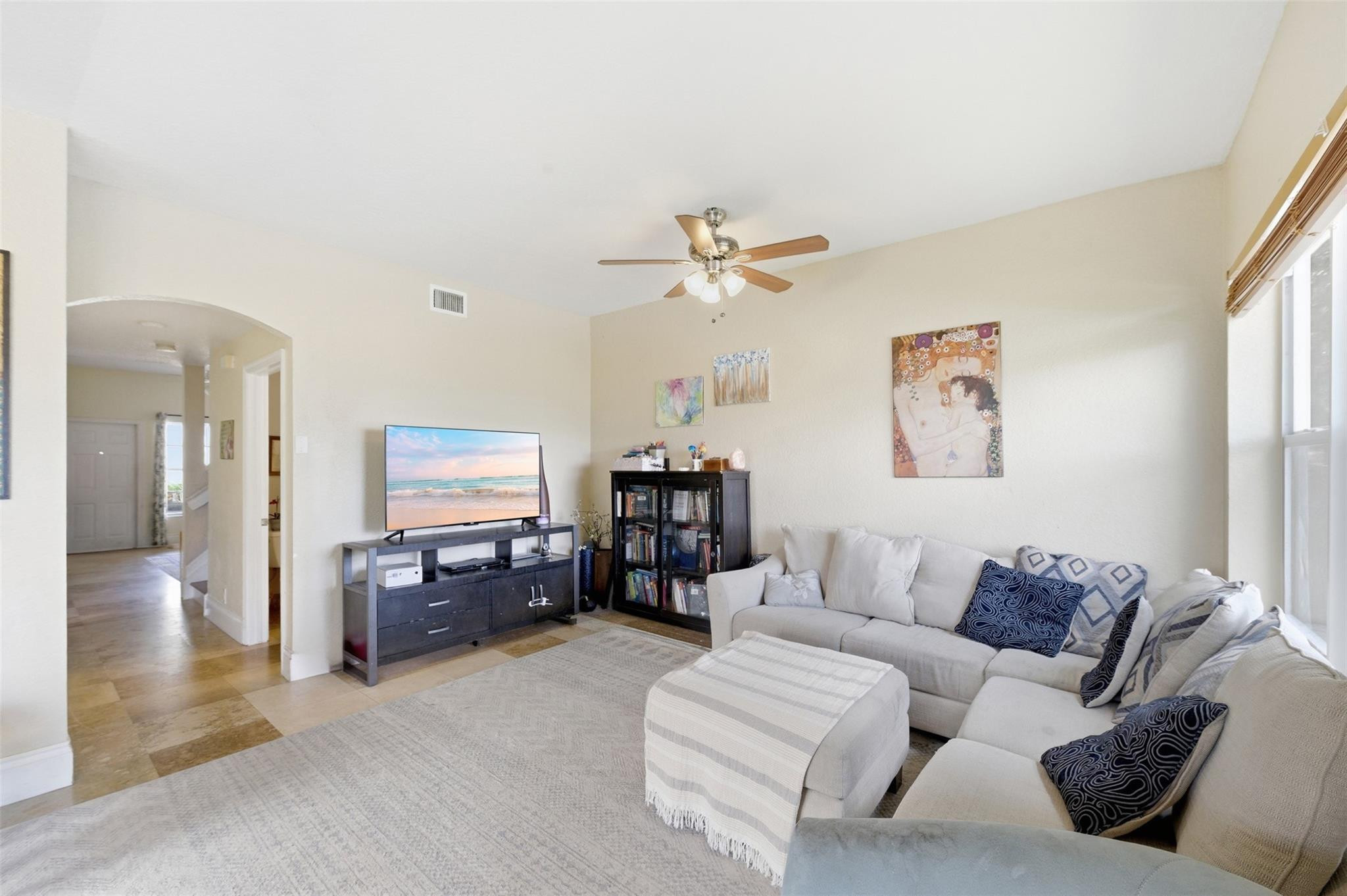 KENSINGTON MANOR - Residential