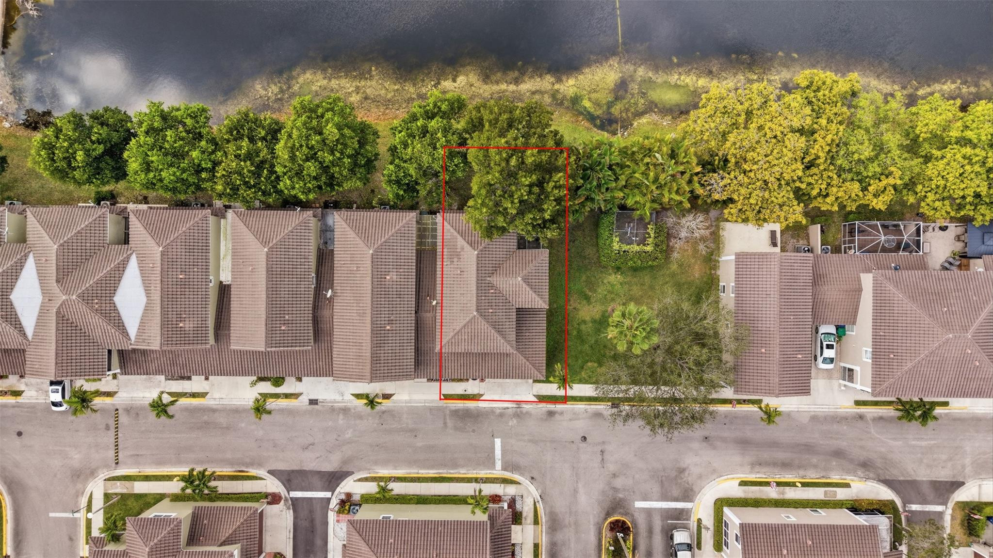 KENSINGTON MANOR - Residential