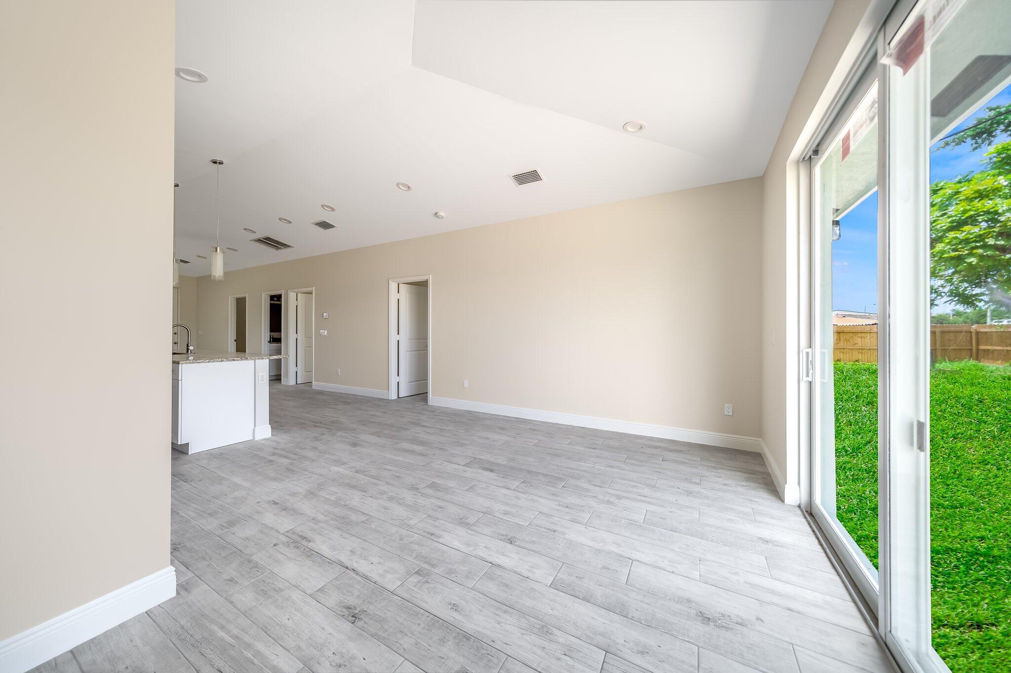 FONTAINE SUBDIVISION - Residential Lease