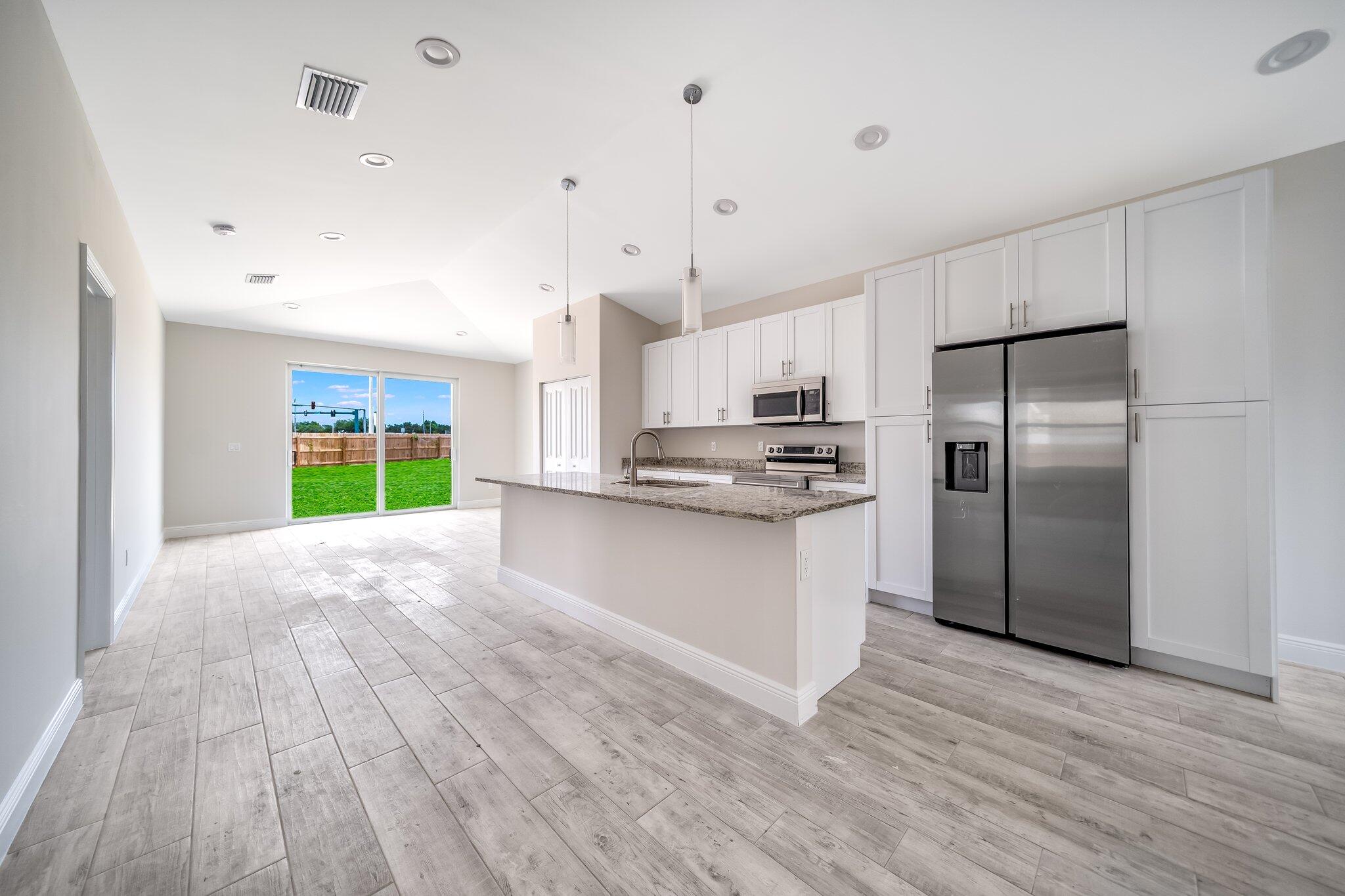 FONTAINE SUBDIVISION - Residential Lease