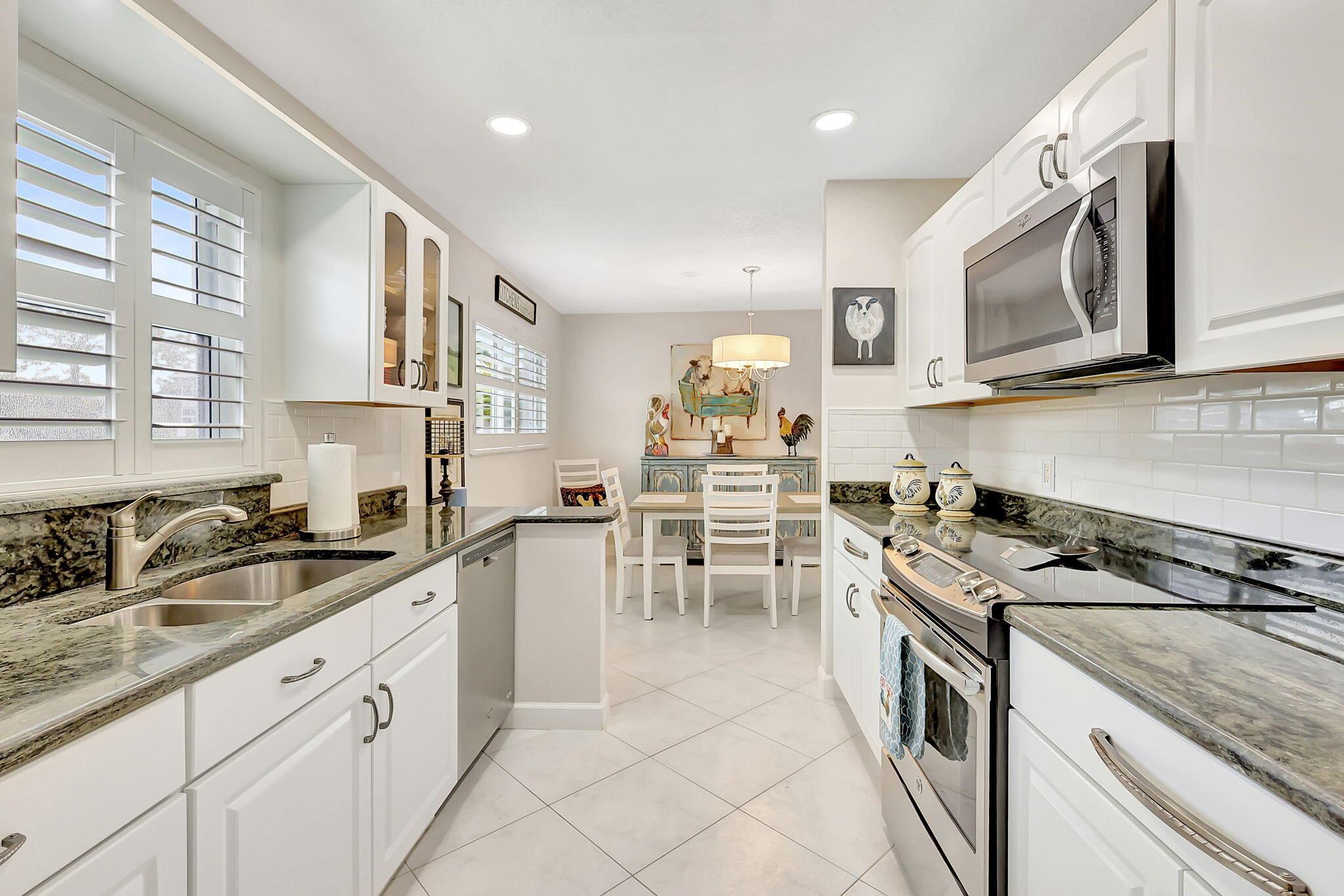 VISTA ST LUCIE BUILDINGS - Residential