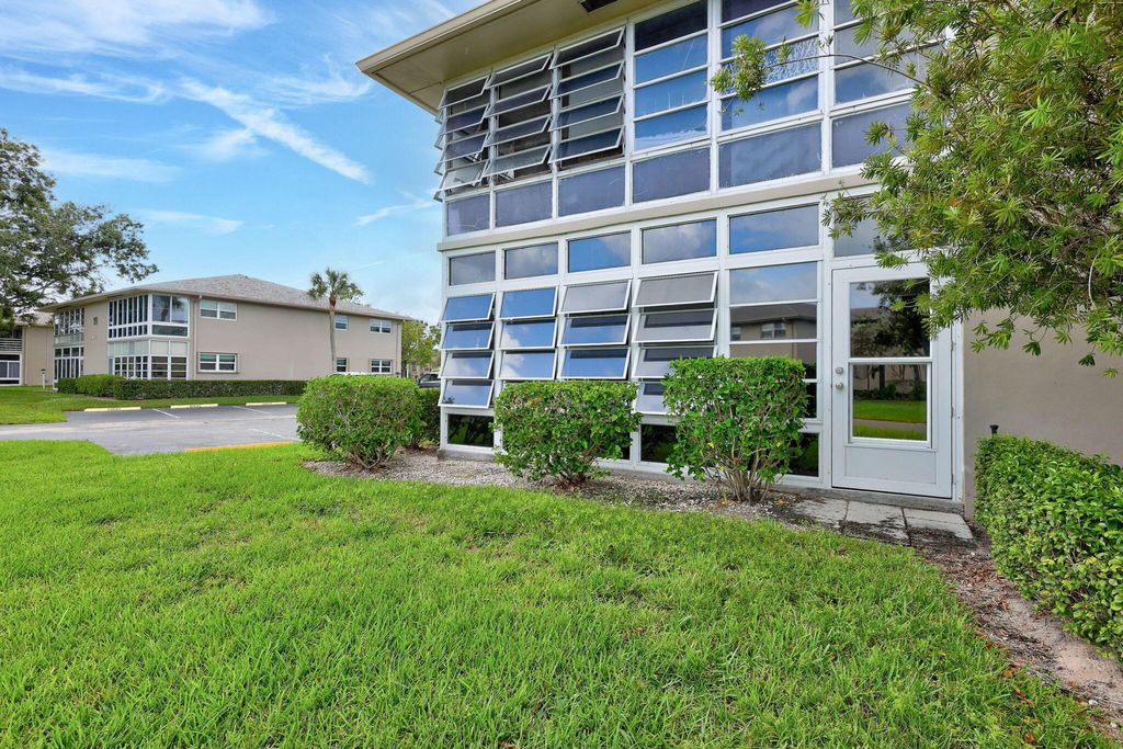 Photo of 21 Lake Vista Trail #101, Port Saint Lucie, FL 34952 (MLS # R11136794)