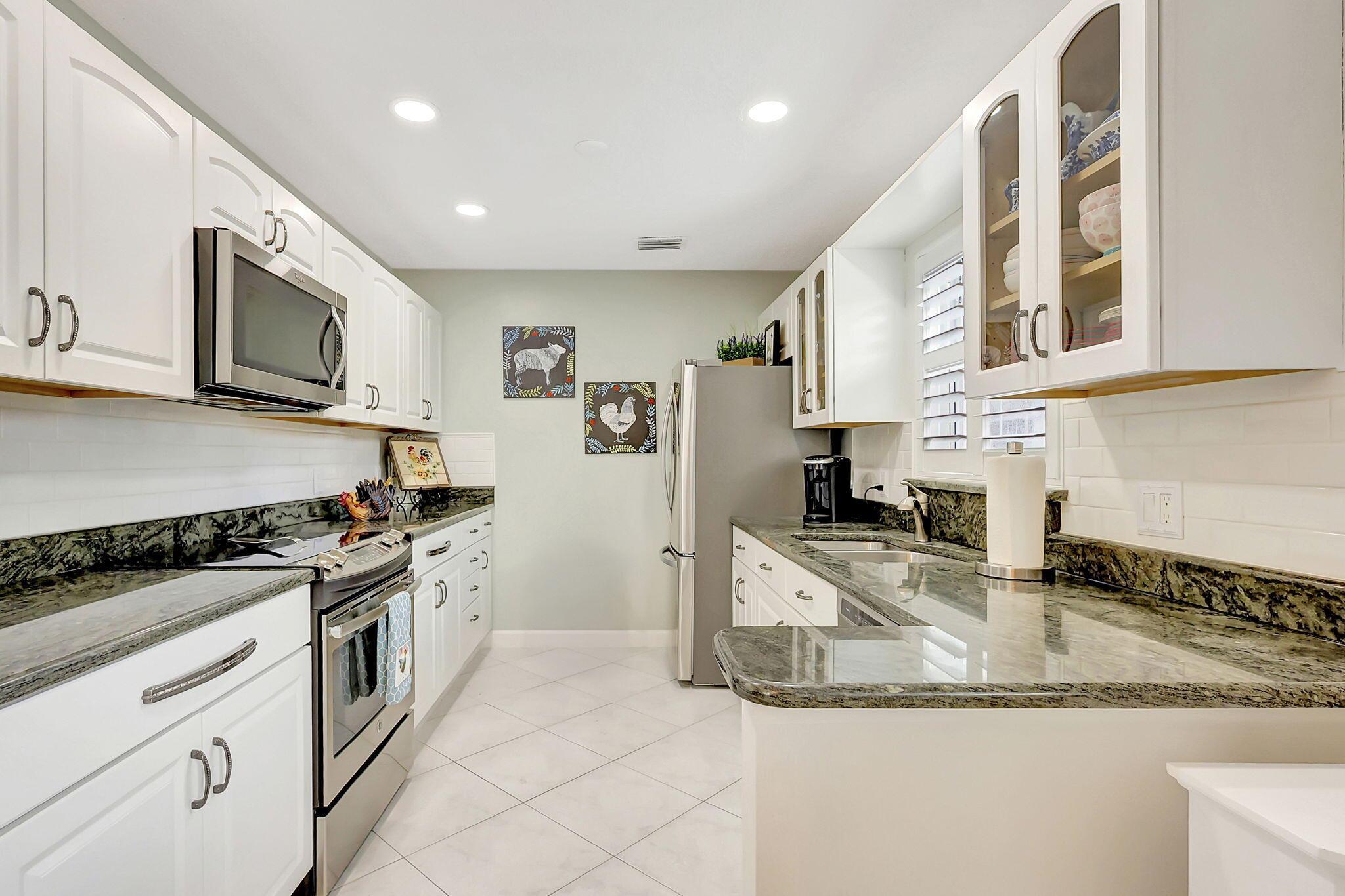 VISTA ST LUCIE BUILDINGS - Residential