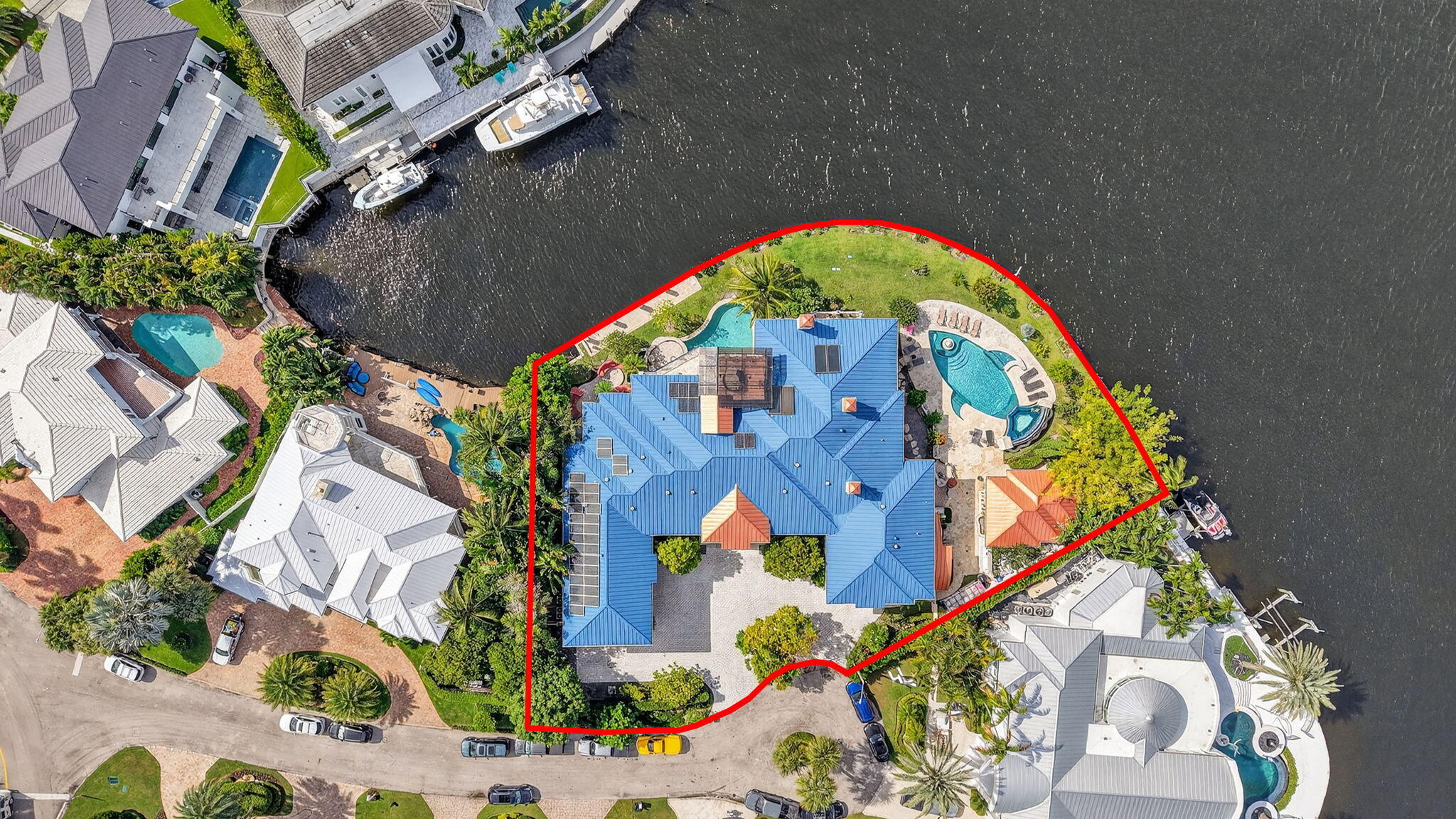 SUN AND SURF CLUB COMMUNITY - Residential