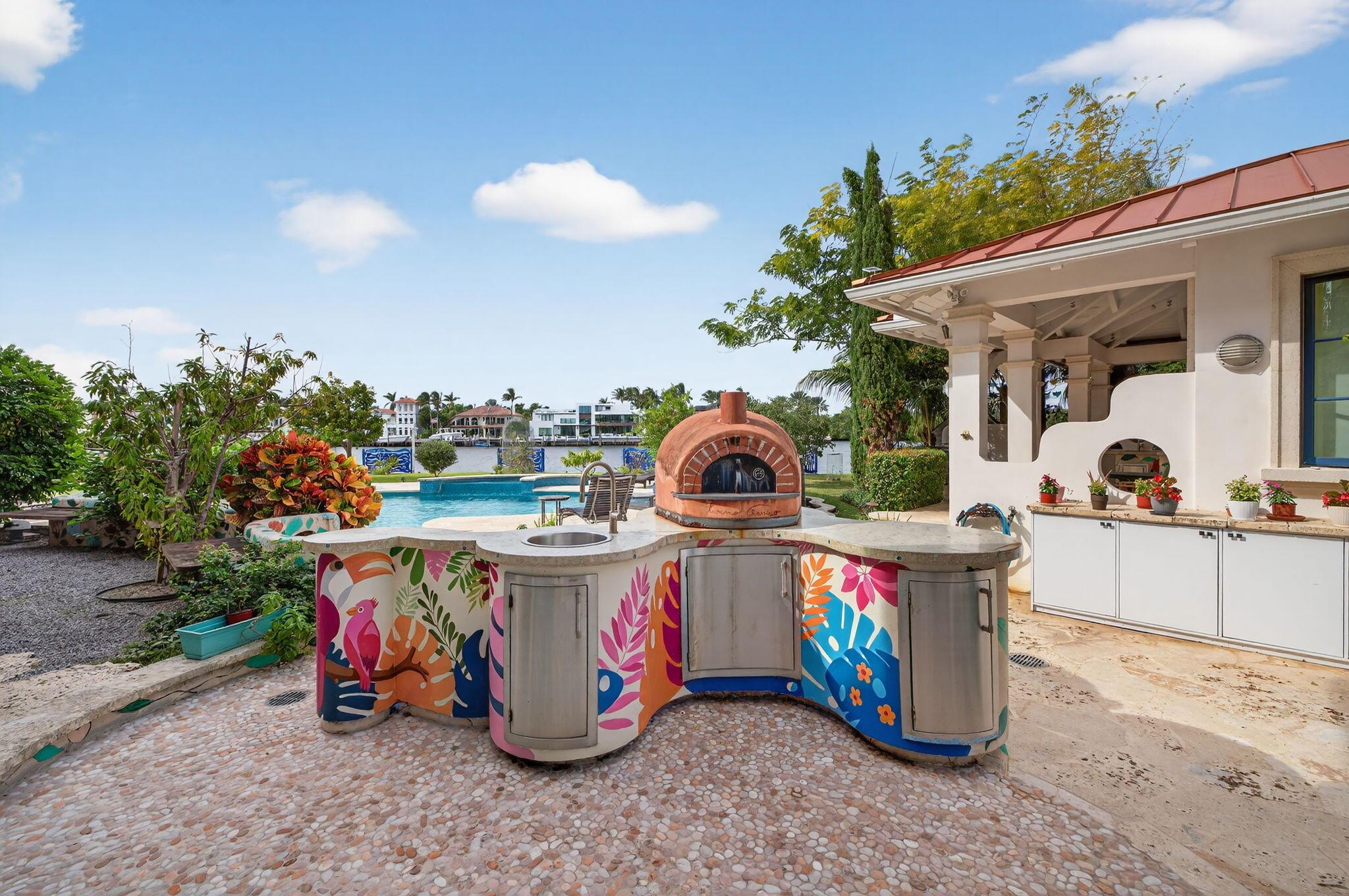 SUN AND SURF CLUB COMMUNI - Residential