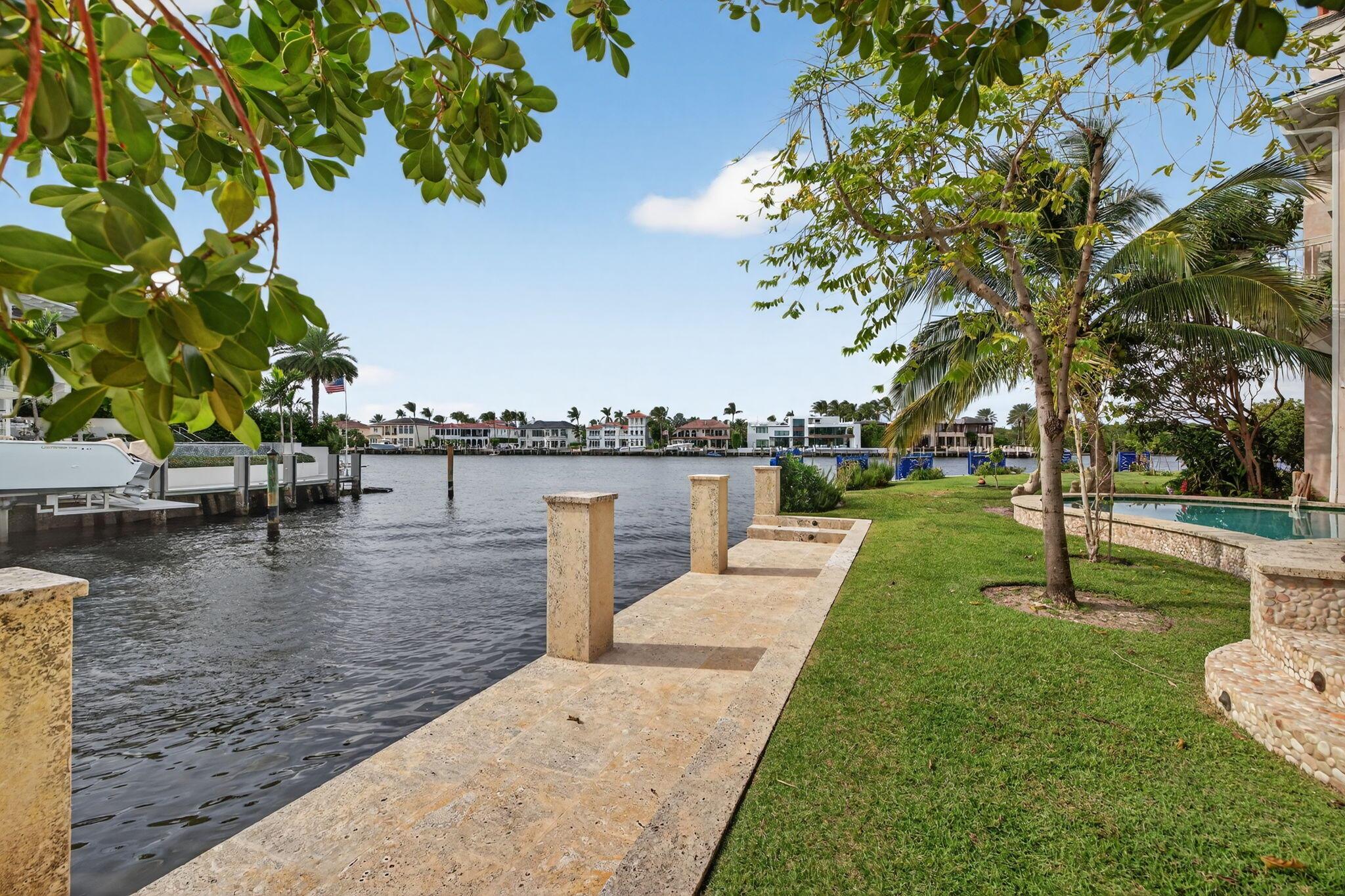 SUN AND SURF CLUB COMMUNI - Residential