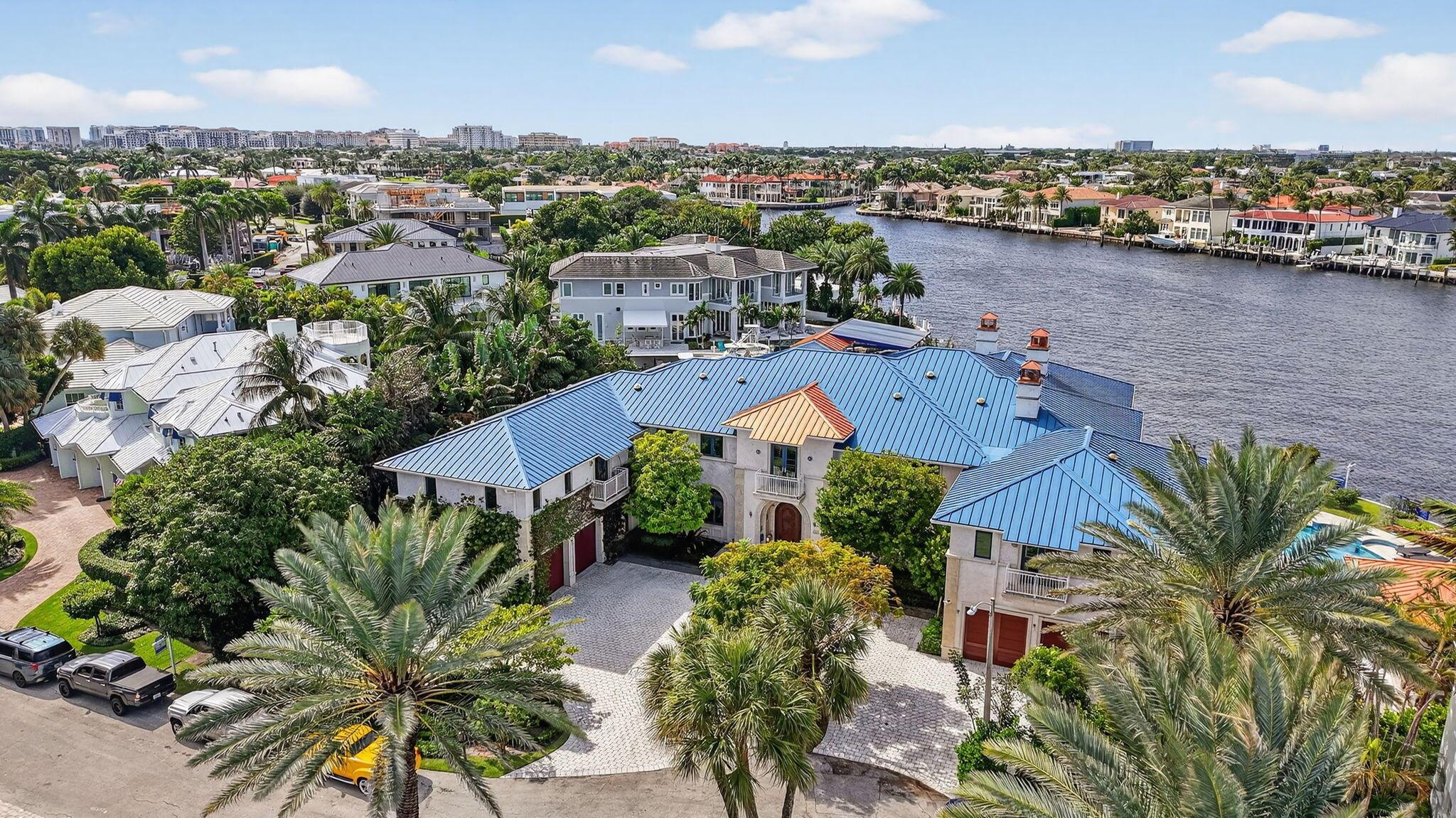 SUN AND SURF CLUB COMMUNI - Residential