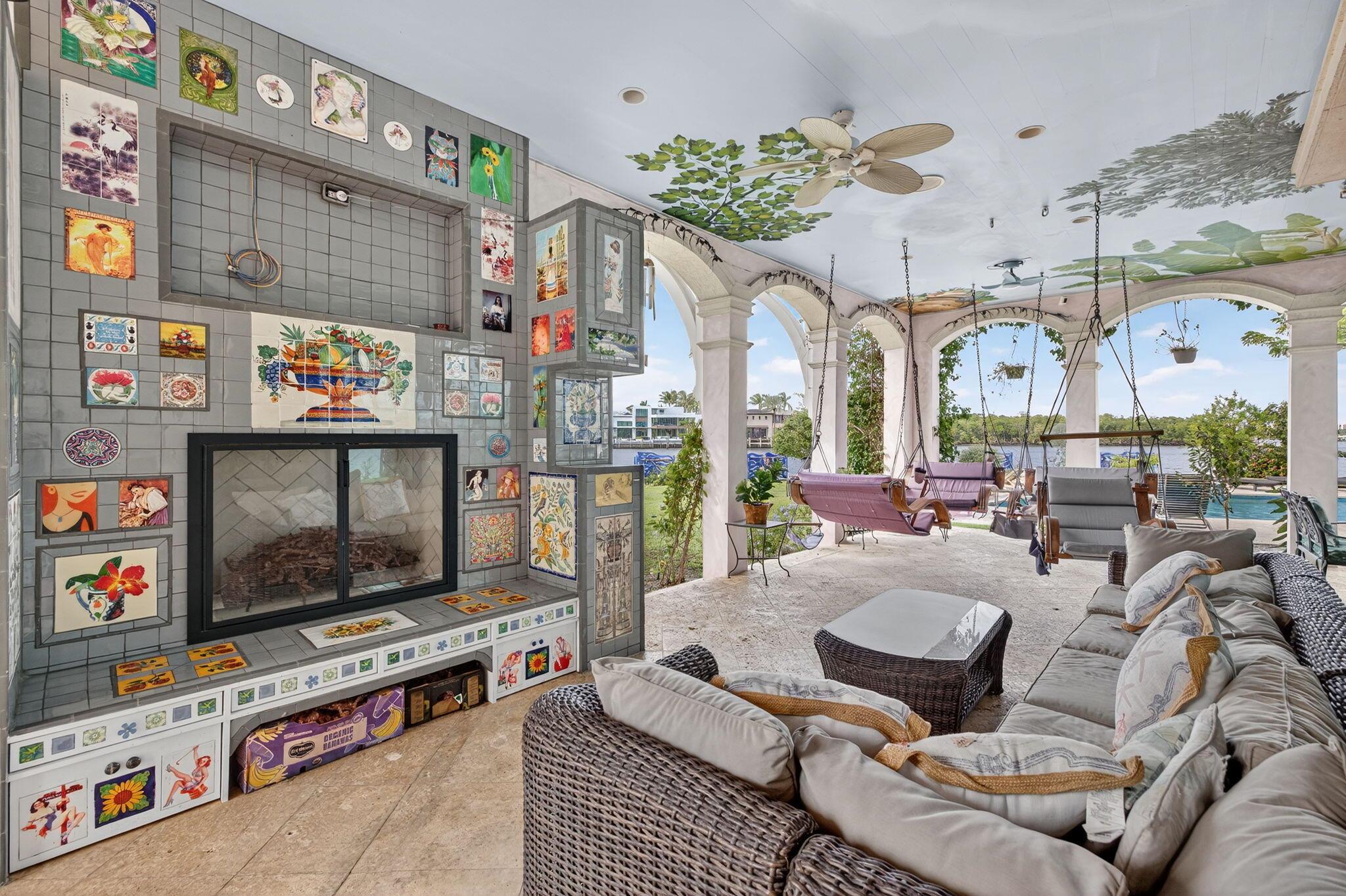 SUN AND SURF CLUB COMMUNI - Residential