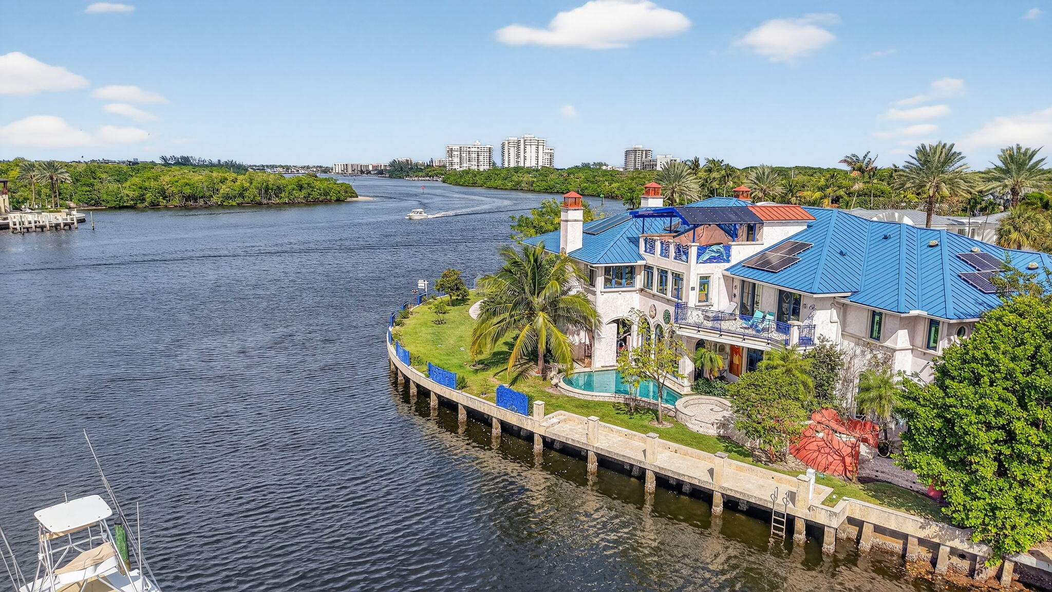 SUN AND SURF CLUB COMMUNITY - Residential