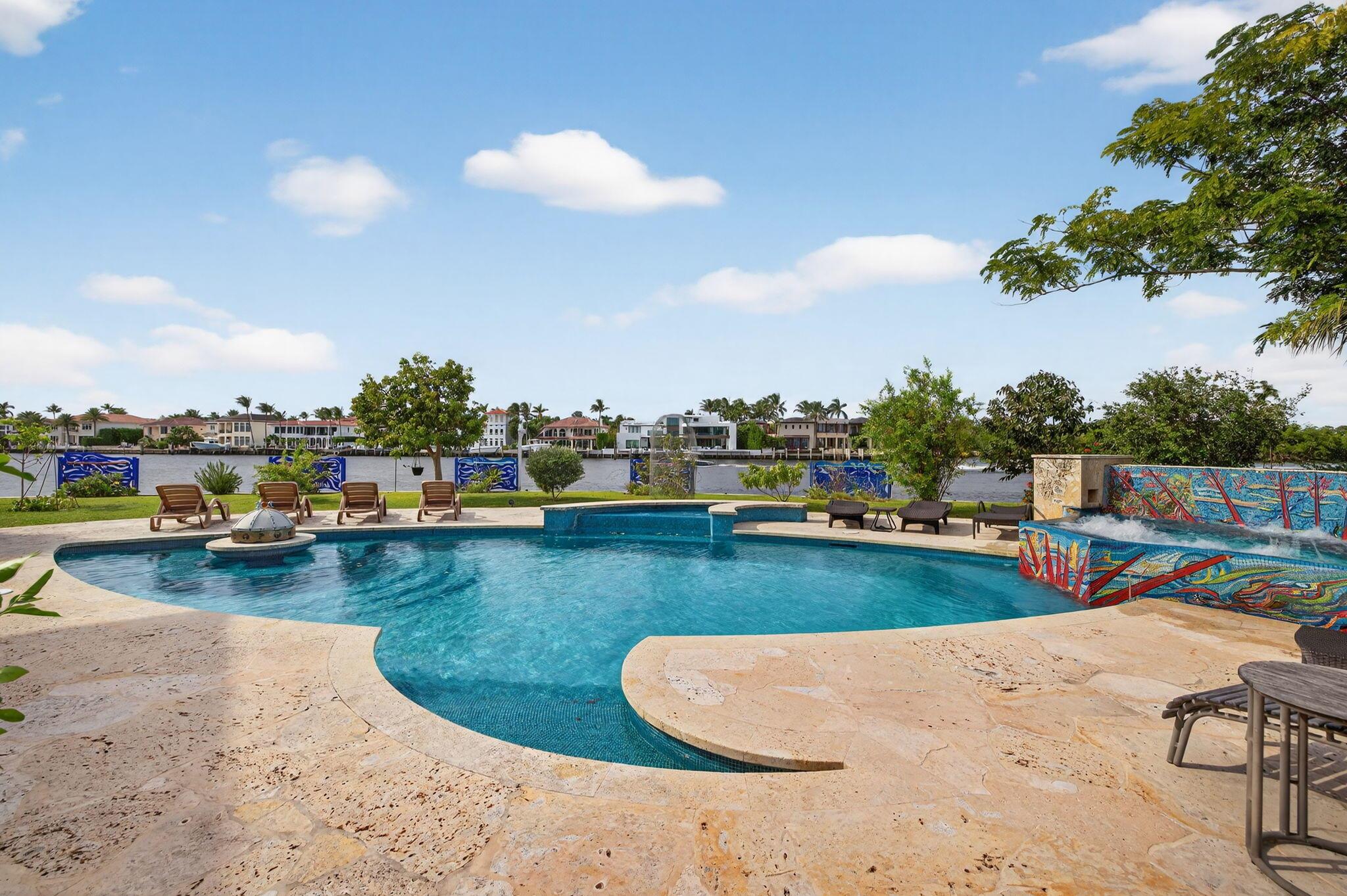 SUN AND SURF CLUB COMMUNI - Residential