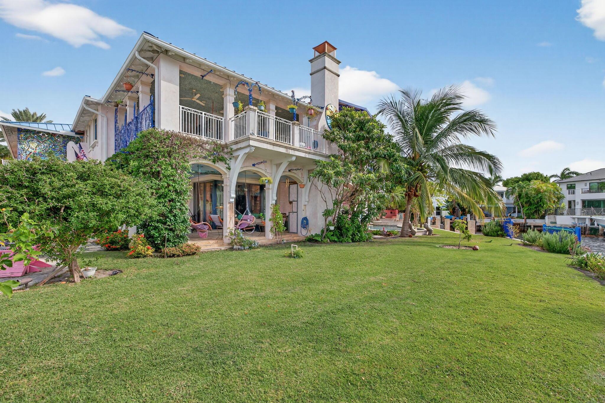 SUN AND SURF CLUB COMMUNI - Residential