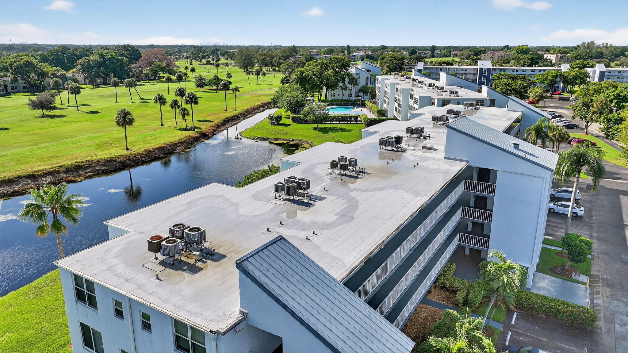 PALM SPRINGS 2 - Residential