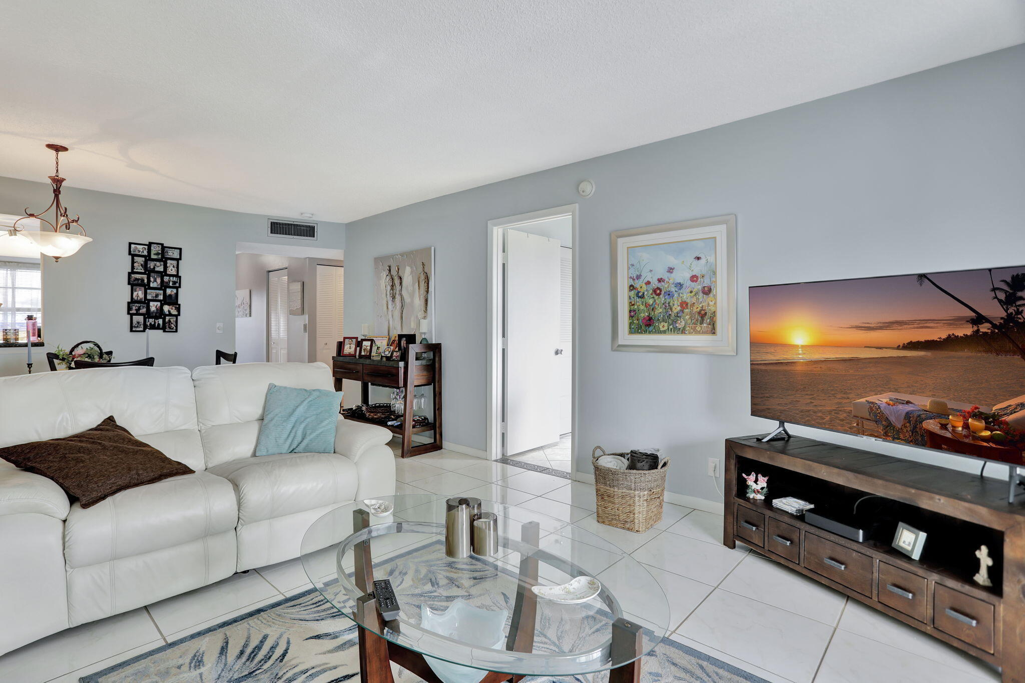 PALM SPRINGS 2 - Residential