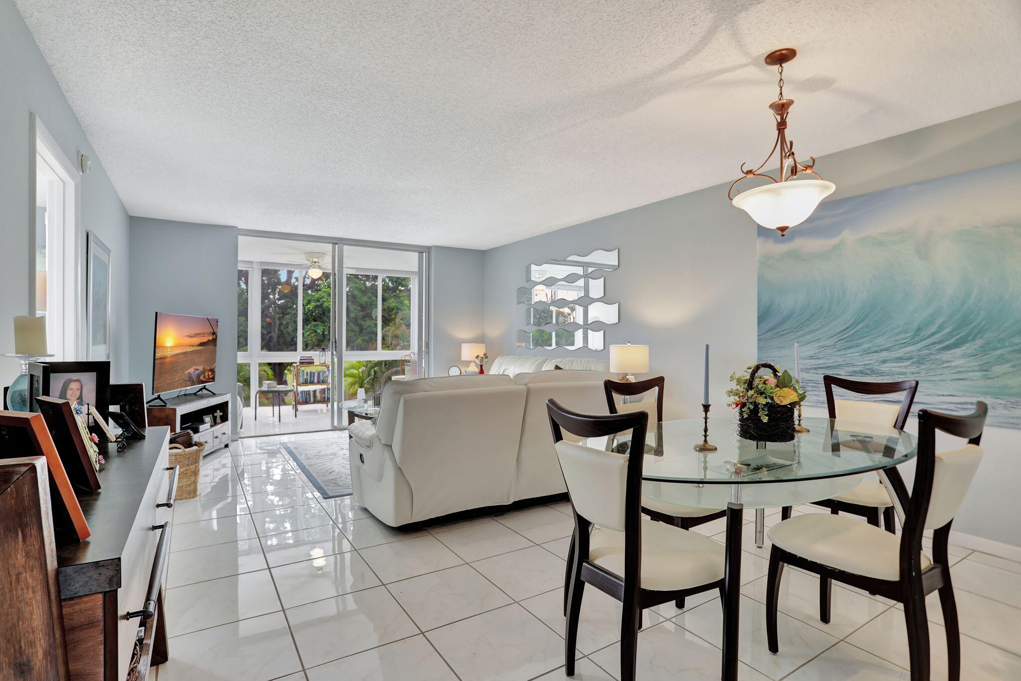 PALM SPRINGS 2 - Residential