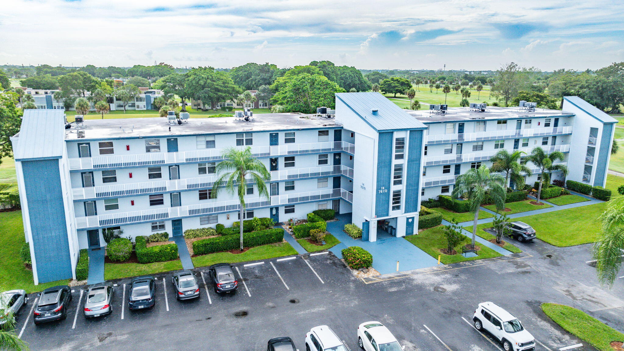 PALM SPRINGS 2 - Residential