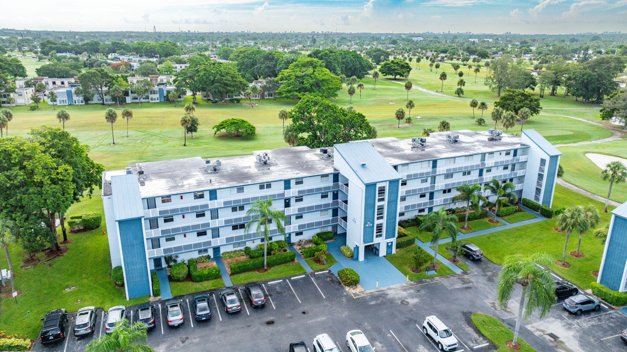 PALM SPRINGS 2 - Residential