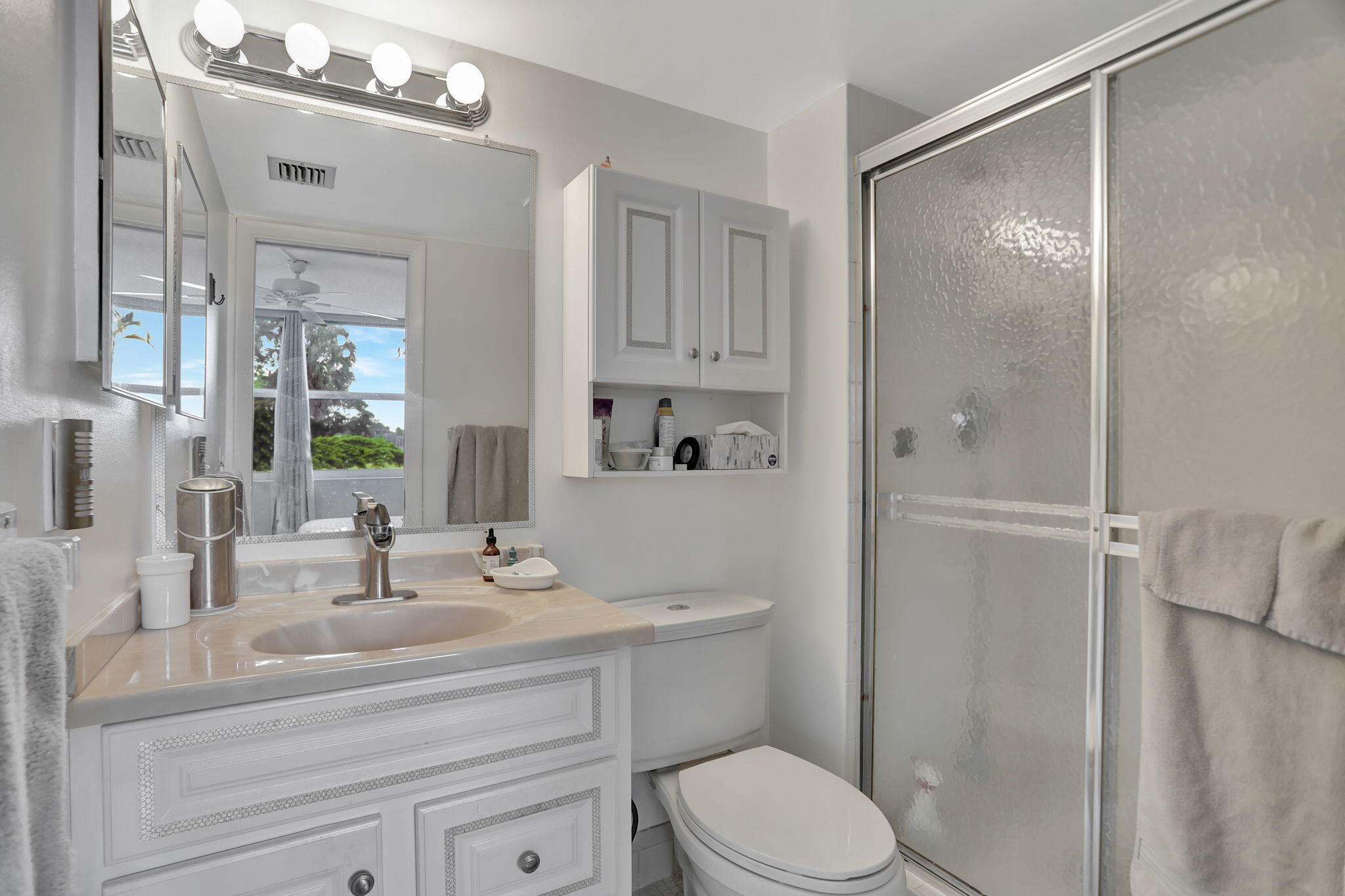 PALM SPRINGS 2 - Residential