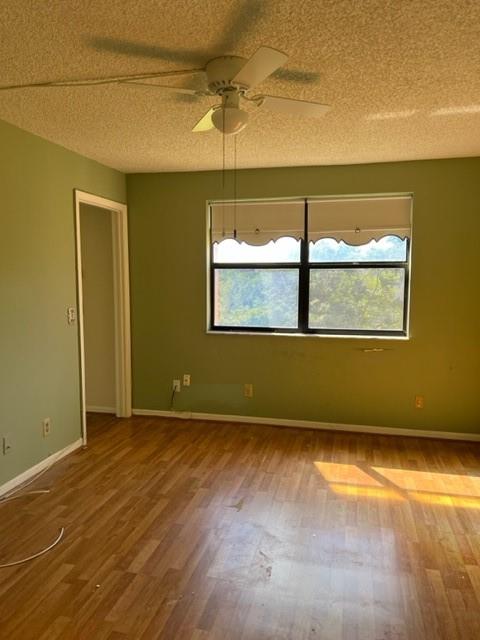 SUNRISE LAKES PHASE 4 - Residential