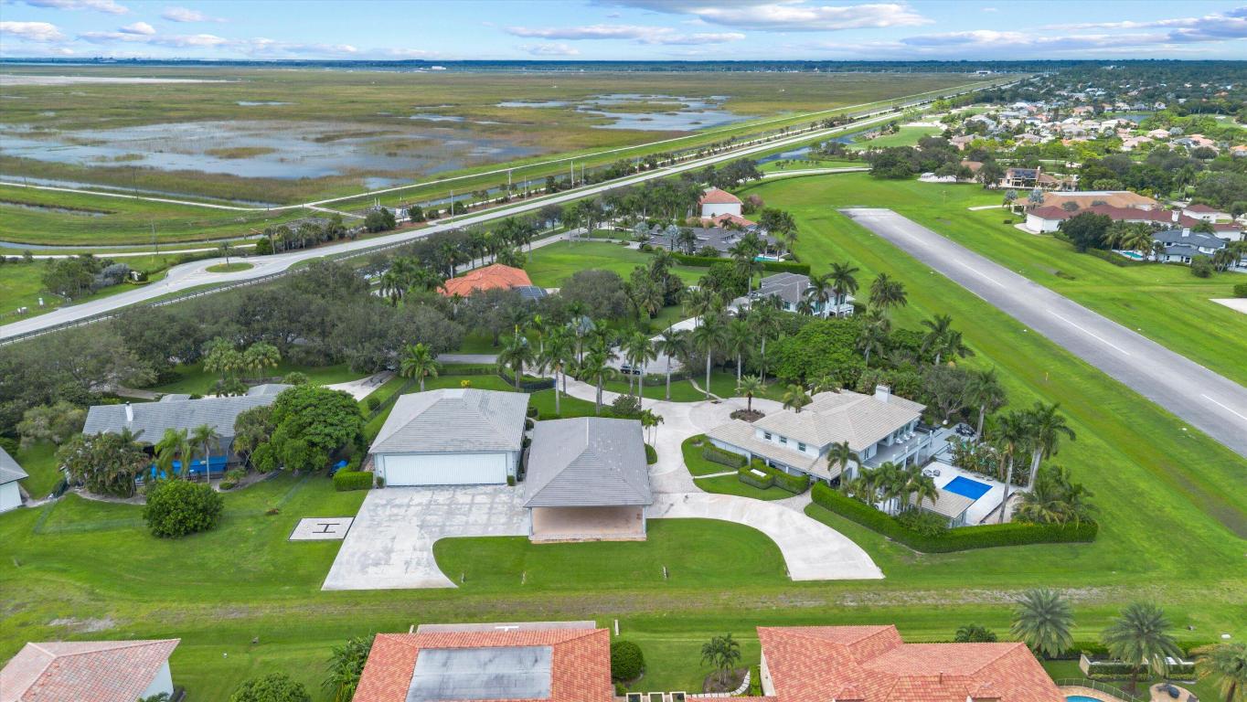 WELLINGTON AERO CLUB OF THE LANDINGS AT WELLINGTON - Residential