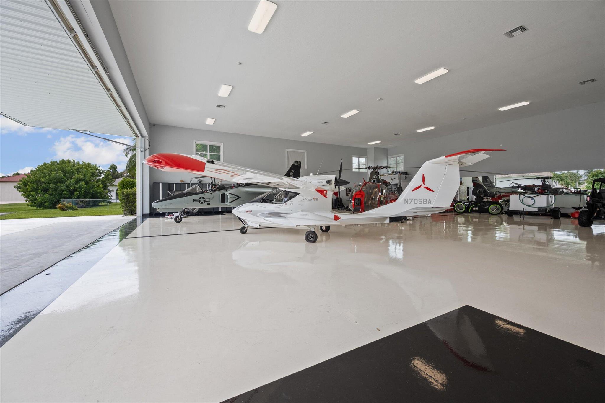 WELLINGTON AERO CLUB OF T - Residential