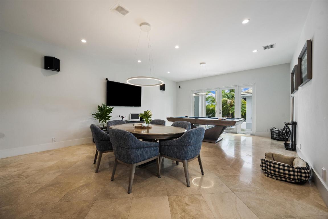 WELLINGTON AERO CLUB OF THE LANDINGS AT WELLINGTON - Residential