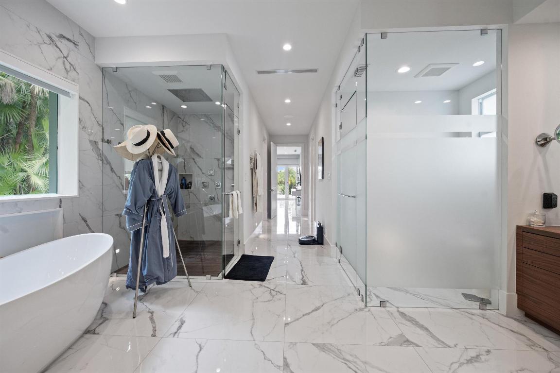 WELLINGTON AERO CLUB OF THE LANDINGS AT WELLINGTON - Residential