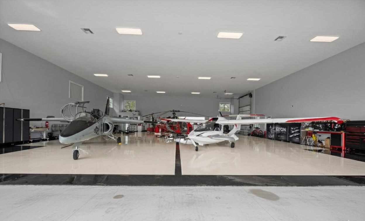 WELLINGTON AERO CLUB OF T - Residential