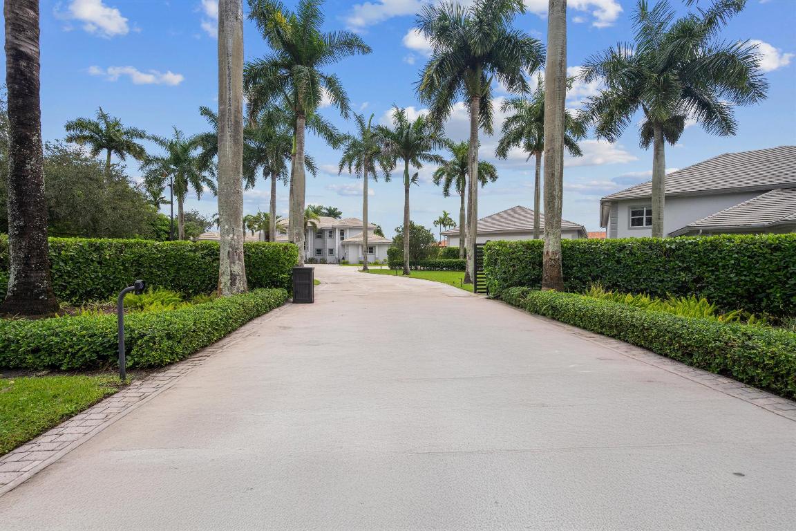 WELLINGTON AERO CLUB OF THE LANDINGS AT WELLINGTON - Residential