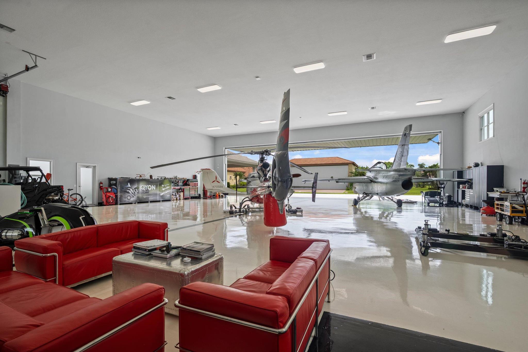 WELLINGTON AERO CLUB OF T - Residential