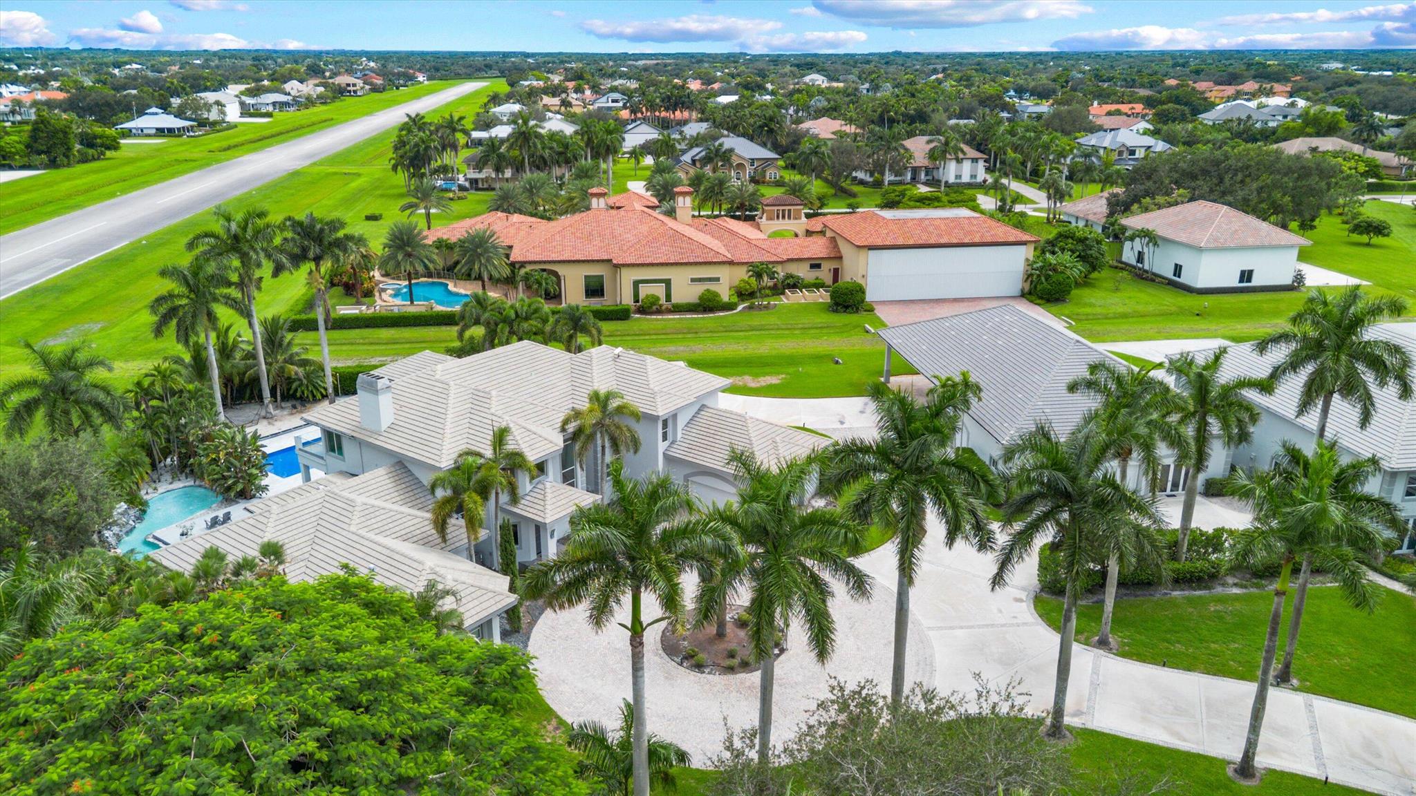 WELLINGTON AERO CLUB OF T - Residential