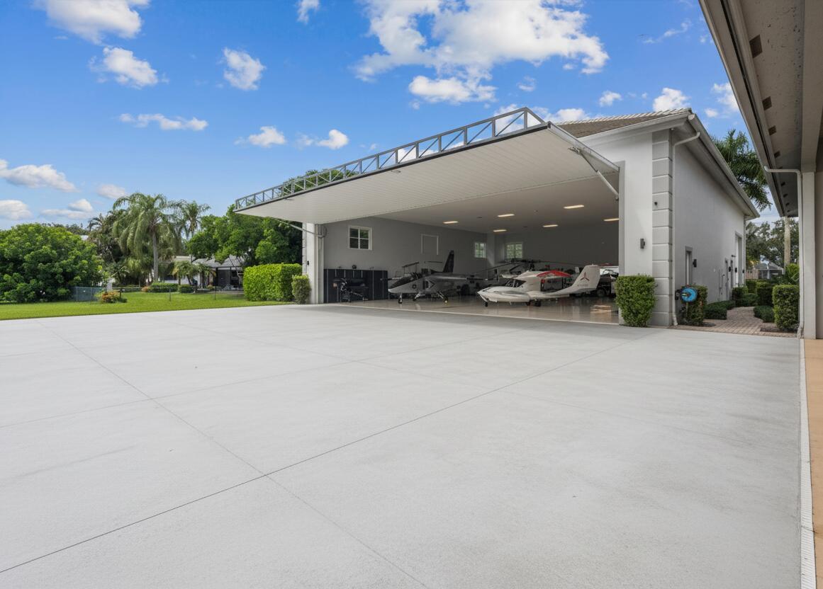 WELLINGTON AERO CLUB OF T - Residential