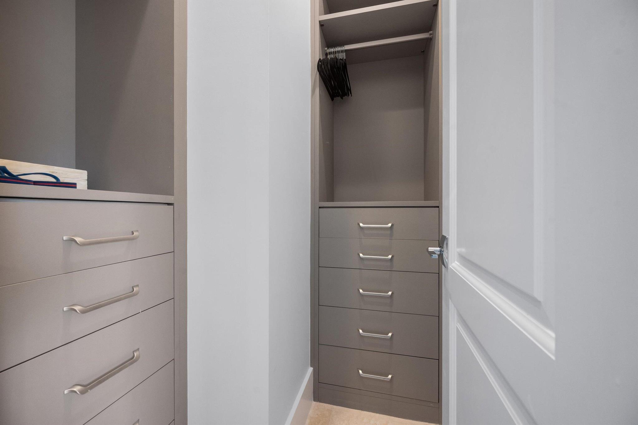 WELLINGTON AERO CLUB OF T - Residential