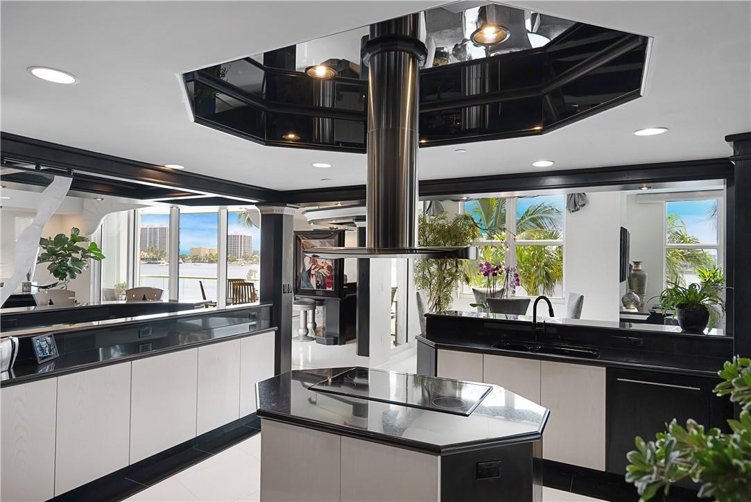 MIZNER GRAND - Residential