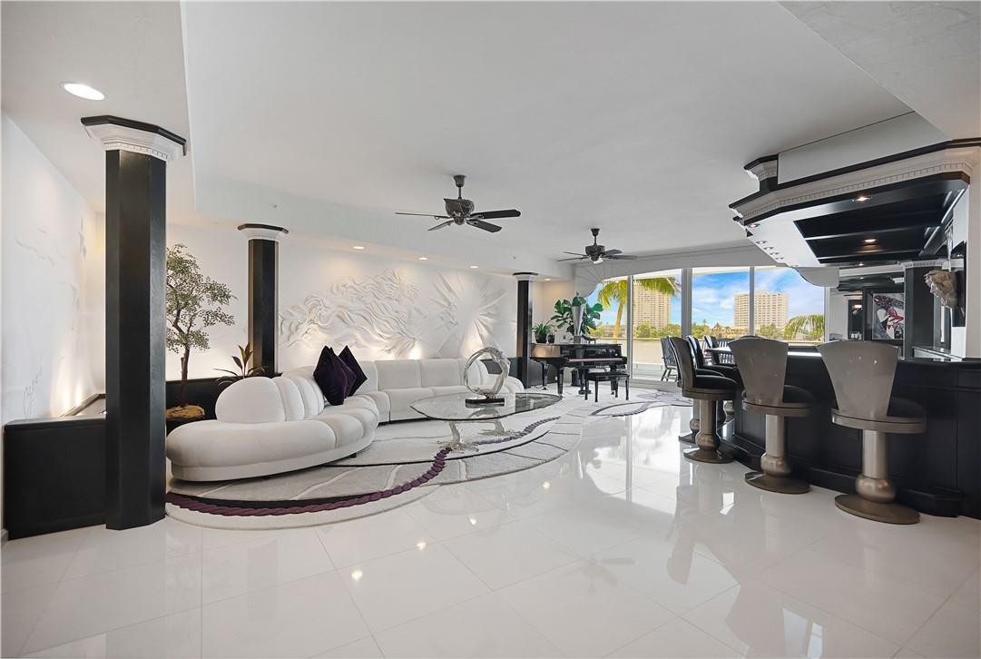 MIZNER GRAND - Residential