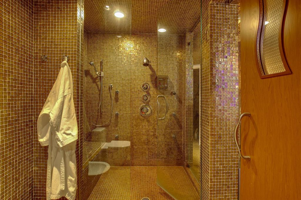 MIZNER GRAND - Residential