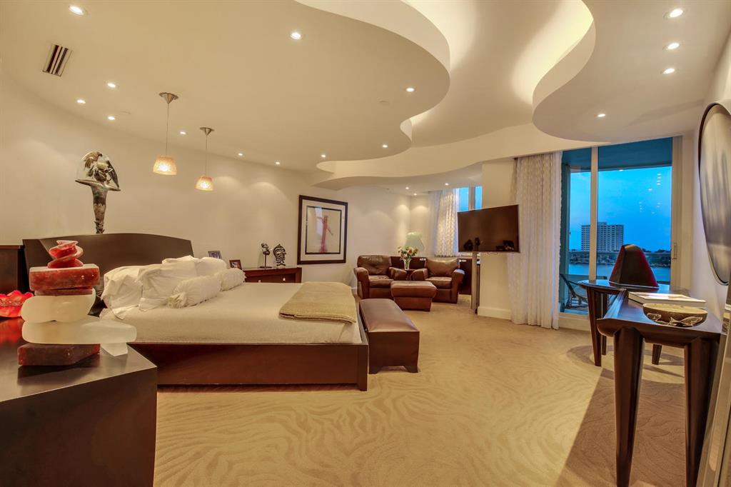 MIZNER GRAND - Residential